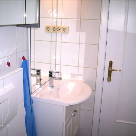 Apartment Finkenhof-wohnung-rose